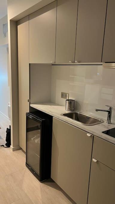 Studio Piscine Partagee Parking Securise Сен-Ирье-сюр-Шарант Экстерьер фото