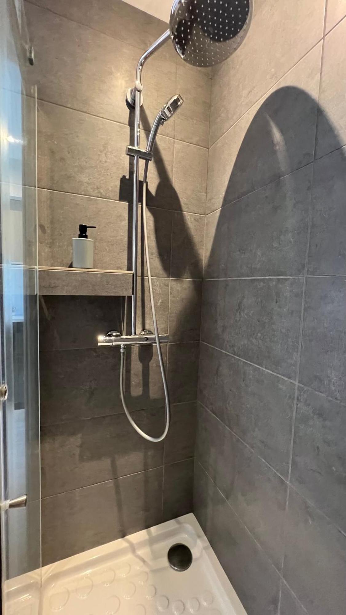 Studio Piscine Partagee Parking Securise Сен-Ирье-сюр-Шарант Экстерьер фото